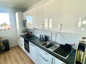 Pronájem bytu 3+kk, Praha - Háje, Loosova, 70 m2