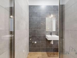 Pronájem bytu 2+kk, Třebíč - Vnitřní Město, Karlovo nám., 50 m2