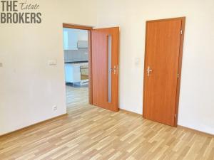 Pronájem bytu 2+kk, Praha - Košíře, Plzeňská, 37 m2