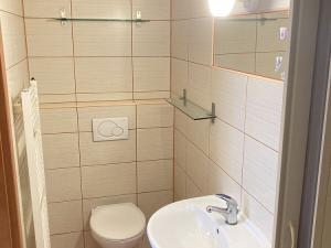 Pronájem bytu 2+kk, Praha - Košíře, Plzeňská, 37 m2