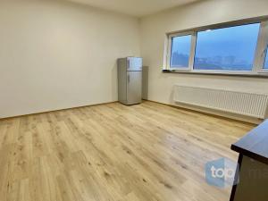 Pronájem bytu 2+kk, Králův Dvůr, Spojovací, 49 m2