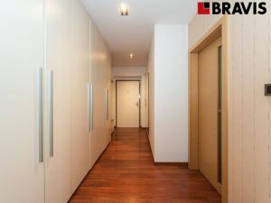 Prodej bytu 4+kk, Brno - Medlánky, V Újezdech, 102 m2