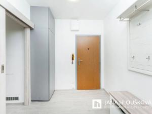 Prodej bytu 3+1, Praha - Chodov, Bachova, 72 m2