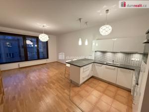 Pronájem bytu 2+kk, Praha - Vinohrady, Korunní, 68 m2