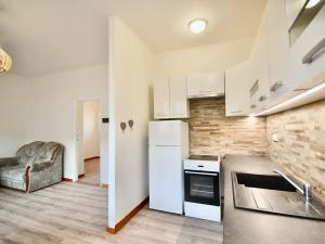 Pronájem bytu 2+kk, Praha - Krč, Humpolecká, 42 m2