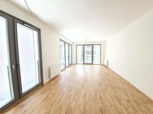 Pronájem bytu 2+kk, Praha - Karlín, Za Karlínským přístavem, 76 m2