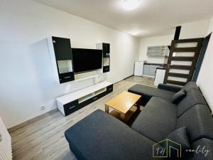 Pronájem bytu 2+kk, Teplice - Trnovany, kpt. Jaroše, 40 m2