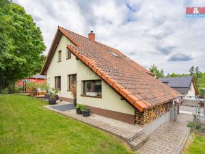 Prodej rodinného domu, Kamenice - Ládví, Lomená, 130 m2
