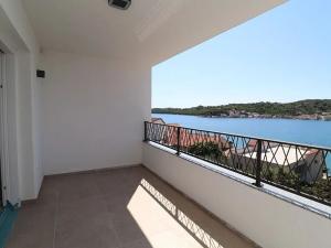 Prodej bytu 4+kk, Tisno, Chorvatsko, 94 m2