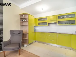 Prodej bytu 4+kk, Karlovy Vary, Libušina, 171 m2