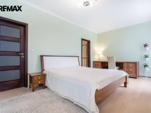 Prodej bytu 4+kk, Karlovy Vary, Libušina, 171 m2