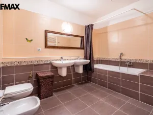Prodej bytu 3+kk, Karlovy Vary, Jateční, 96 m2