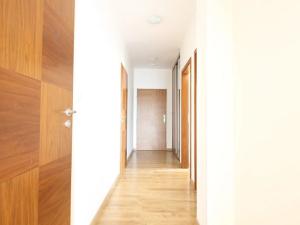 Pronájem bytu 3+kk, Praha - Štěrboholy, Dragounská, 70 m2