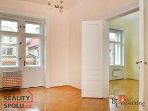 Prodej bytu 2+1, Praha - Malá Strana, Mostecká, 67 m2