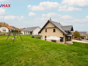 Prodej rodinného domu, Jenišov - Pod Rohem, K Rohu, 205 m2