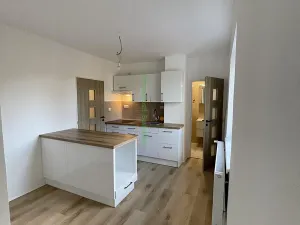 Prodej bytu 2+kk, Frenštát pod Radhoštěm, nám. Míru, 39 m2