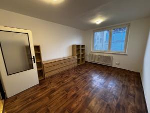 Pronájem bytu 2+1, Zlín, Dlouhá, 56 m2