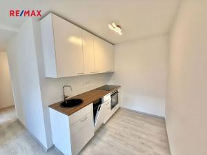 Pronájem bytu 2+kk, Praha - Chodov, Augustinova, 35 m2