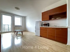 Pronájem bytu 1+kk, Brno, Zderadova, 33 m2