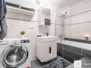 Pronájem bytu 2+kk, Praha - Braník, Branická, 60 m2