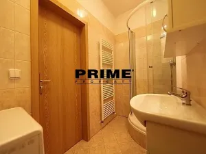 Pronájem bytu 2+kk, Praha - Vinohrady, Na Kozačce, 42 m2