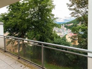 Prodej bytu 3+kk, Karlovy Vary, Libušina, 91 m2