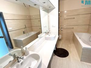 Prodej rodinného domu, Moravské Budějovice, 510 m2