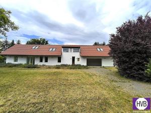Prodej komerční nemovitosti, Běrunice, Vrška, 387 m2