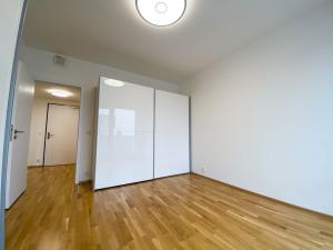 Pronájem bytu 2+kk, Praha - Holešovice, Na Maninách, 58 m2