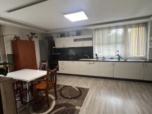 Prodej bytu 3+1, Praha - Bohnice, Kusého, 72 m2