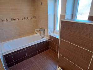 Prodej bytu 3+1, Hranice, Husitská, 73 m2