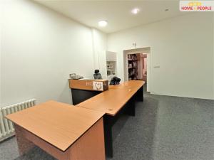 Pronájem obchodního prostoru, Karlovy Vary, Vítězná, 60 m2