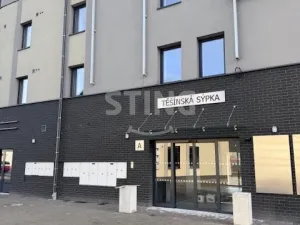 Pronájem kanceláře, Český Těšín, Jablunkovská, 902 m2