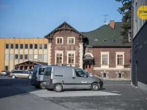Pronájem kanceláře, Český Těšín, Jablunkovská, 902 m2