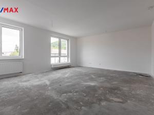 Prodej bytu 2+kk, Karlovy Vary, Šumavská, 64 m2