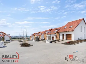 Prodej rodinného domu, Ořech, Východní, 159 m2