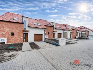 Prodej rodinného domu, Ořech, Východní, 170 m2