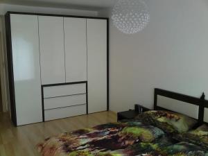 Prodej bytu 3+kk, Praha - Vysočany, Na Harfě, 90 m2