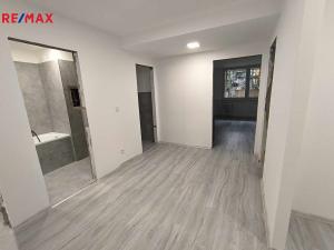 Prodej bytu 4+kk, Praha - Kobylisy, Pohnertova, 85 m2