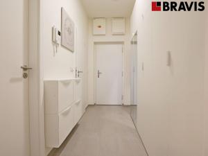 Pronájem bytu 1+kk, Brno - Sadová, Kumpoštova, 32 m2