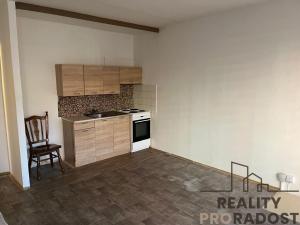 Prodej bytu 1+kk, Teplice, Pod školou, 31 m2