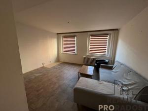 Prodej bytu 1+kk, Teplice, Pod školou, 31 m2