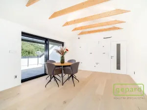 Prodej bytu 3+kk, Praha - Bohnice, V Zámcích, 92 m2