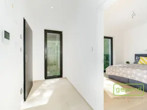 Prodej bytu 3+kk, Praha - Bohnice, V Zámcích, 92 m2
