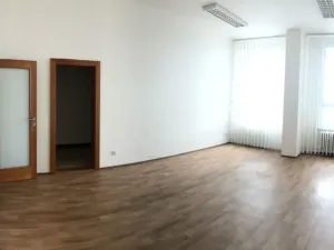 Pronájem kanceláře, Olomouc - Chválkovice, 200 m2