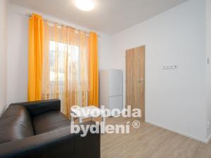 Pronájem bytu 2+kk, Praha - Řepy, Karlovarská, 39 m2