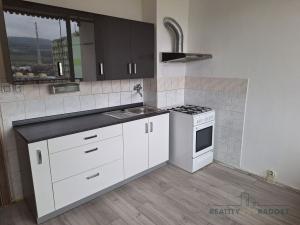 Pronájem bytu 2+1, Děčín, Žerotínova, 57 m2