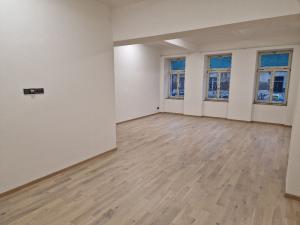 Pronájem bytu 1+kk, Praha - Braník, Branická, 71 m2