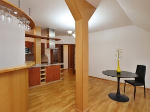 Pronájem bytu 4+kk, Praha - Vinohrady, Korunní, 105 m2