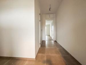 Pronájem bytu 1+kk, Praha - Horní Měcholupy, Milánská, 32 m2